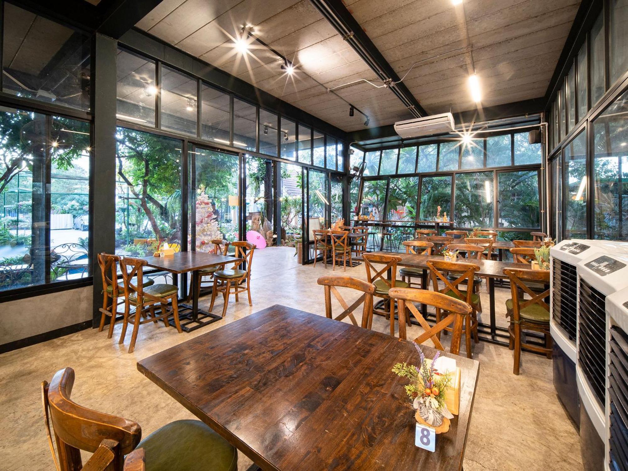 Nakhonratchasima Crystal Resort Korat מראה חיצוני תמונה